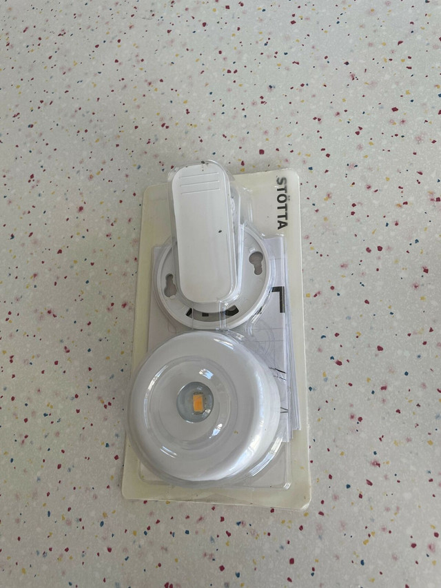 6 Motion sensor light ( clip-on and fixed) in Indoor Lighting & Fans in City of Toronto