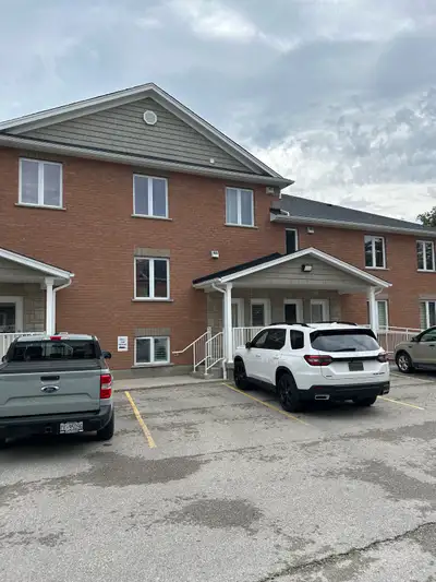 For Sale: 2-Bedroom, 1-Bathroom Condo in Stratford, Ontario – Ideally located near a school, basebal...