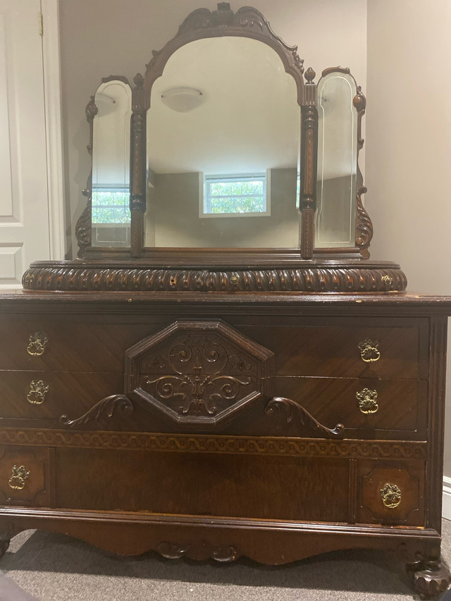 Antique bedroom set in Multi-item in Mississauga / Peel Region - Image 4