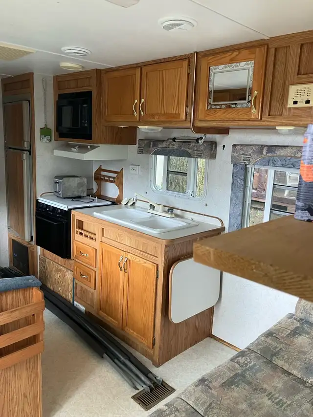 roulotte à vendre pour chasseur in RVs & Motorhomes in Lévis - Image 10