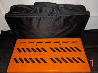 Gator Large Aluminum Pedal Board with Carry Bag