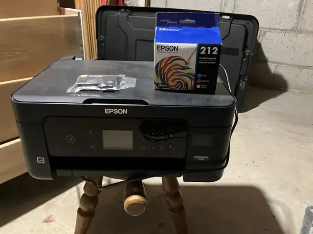 Epson printer in Printers, Scanners & Fax in Mississauga / Peel Region - Image 3