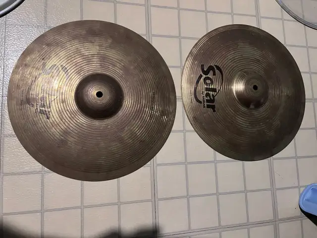 Drum Hardware and Cymbals in Drums & Percussion in Oshawa / Durham Region - Image 4