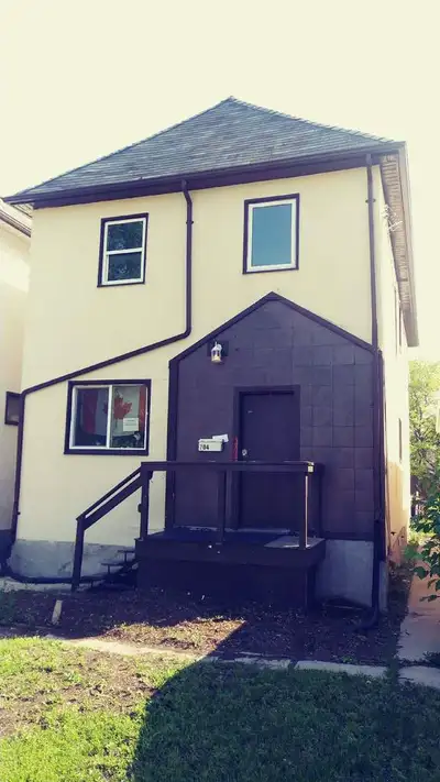 SECOND FLOOR UNIT all UTILITIES INCLUDED - recently upgraded building - 1 BIG BEDROOM, 2 standard be...