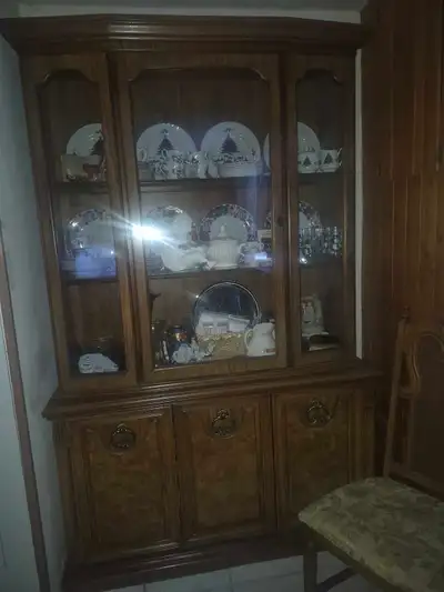China cabinet and hutch, View more