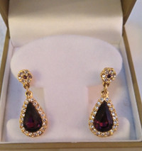 Vintage Earrings Gold/Crystal/Purple Drop Earring