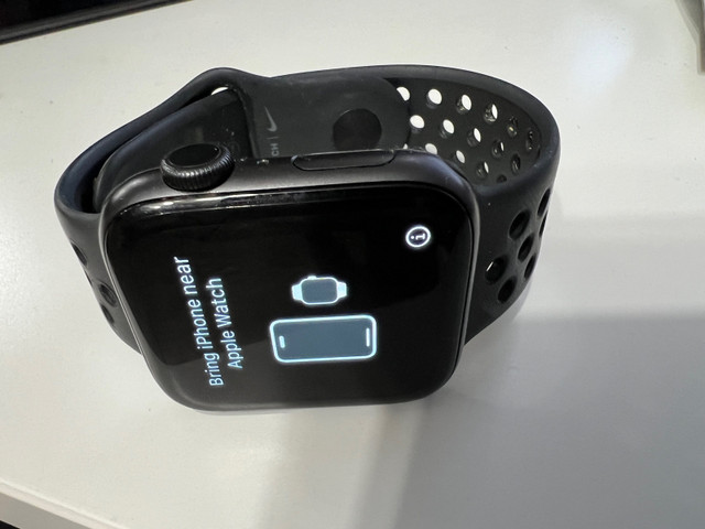 Apple Watch 5 - 44mm Nike Version in General Electronics in Cambridge