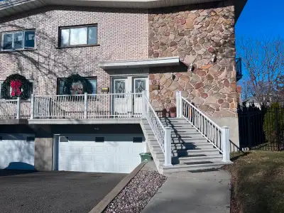 Quaint and perfectly located upper duplex in Ville Saint Laurent