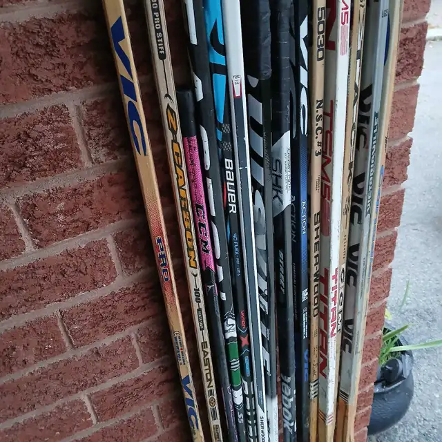 Various Size Hockey Sticks in Hockey in City of Toronto - Image 5