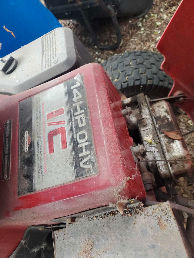 tracteur a gazon pour pièces dans Autre  à Laval/Rive Nord