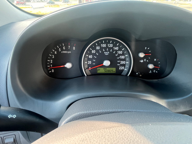 2008 Kia Sedona in Cars & Trucks in Calgary - Image 3