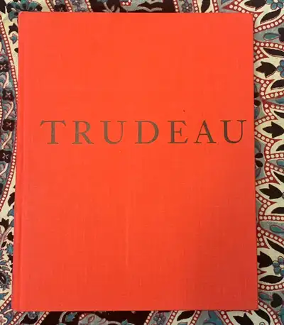 Pierre Elliot Trudeau Photo Book - Livre sur P. E. Trudeau, View more