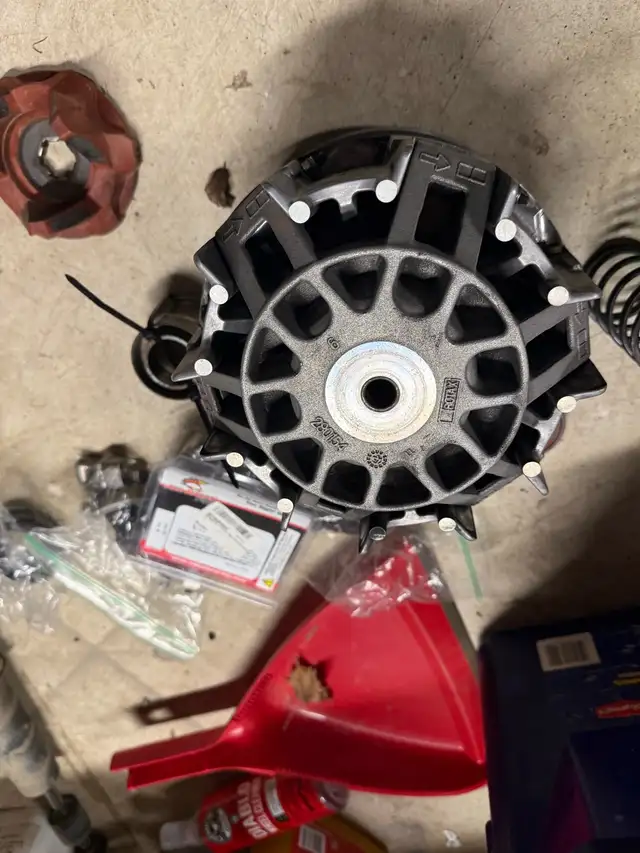 can am outlander parts in ATVs in London - Image 8