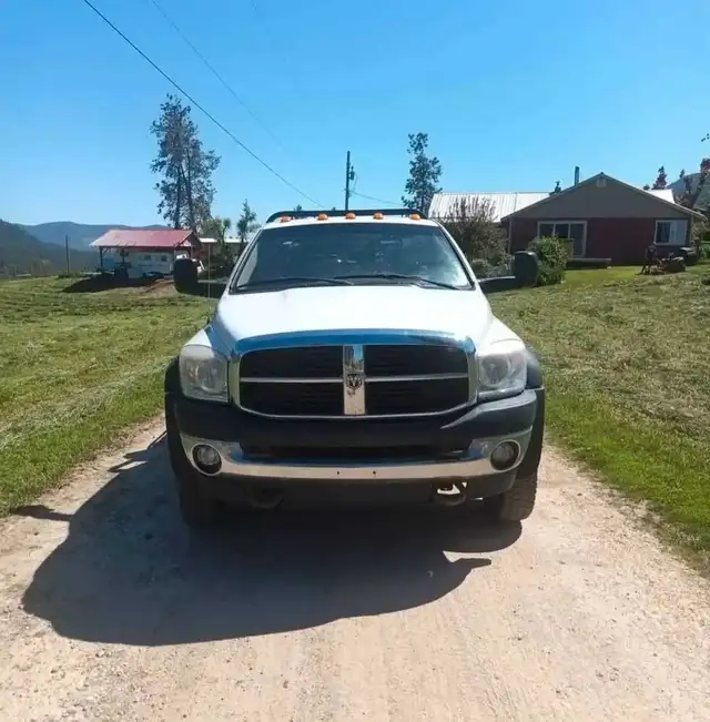 Dodge Ram 5500 Flatdeck65680476018306123