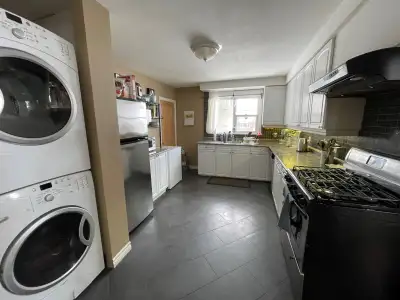 BIG 2 bedroom apt for 1900$ + utilities = $2,100 Ogilvie & Blair