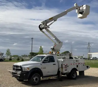 2016 Dodge Altec AT37G Articulating & Telescopic Mileage 189,157 Automatic 2016 Ram 5500 4x4 service...