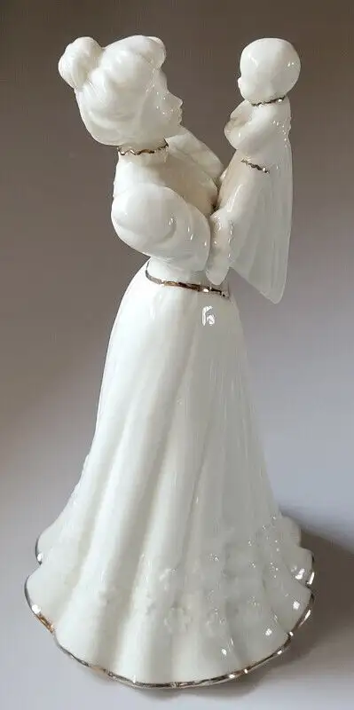 Vintage 1995 Enesco Ivory Porcelain with Gold Trim Mother Child Music Box Brahms Lullaby In excllent...