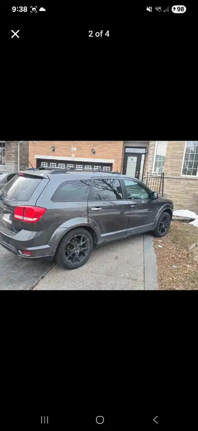 Dodge Journey V6 , AWD, No issues. Well maintained.