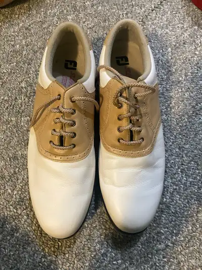 Women’s leather golf shoes, View more