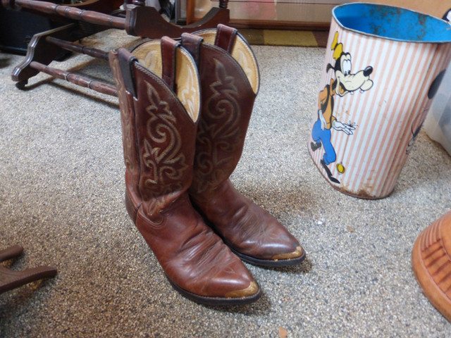 Cowboy Boots in Men's Shoes in Vernon - Image 4