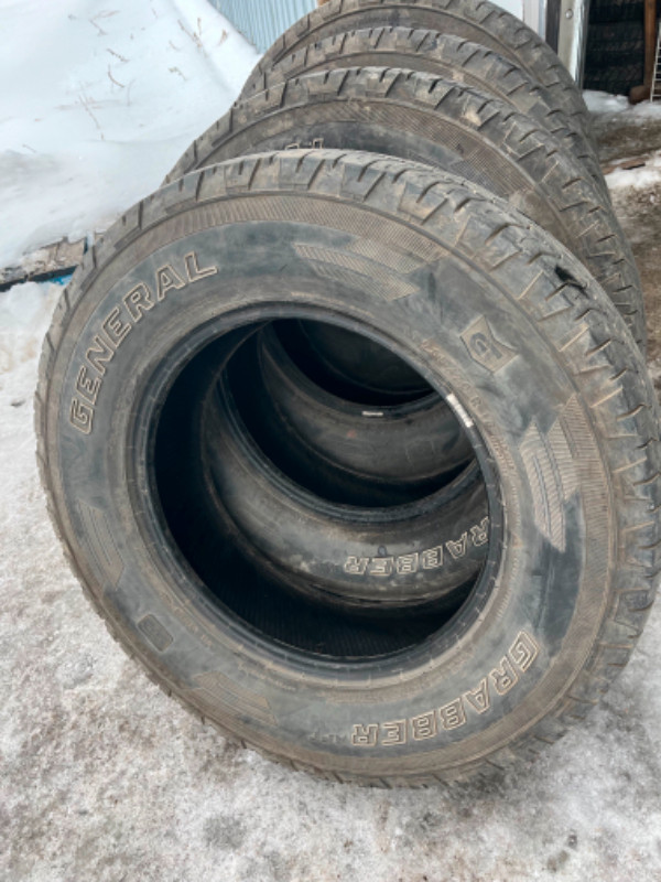 4x pneus d’hiver/Été LT 265/70R18 General Grabber APT dans Pneus et jantes  à Laurentides