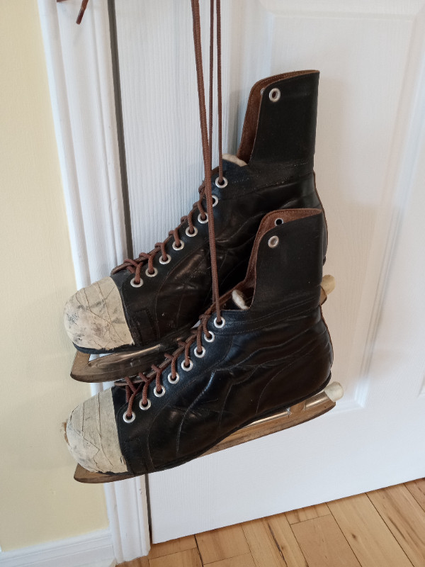 Vintage hockey skates NHL in Hockey in Gatineau