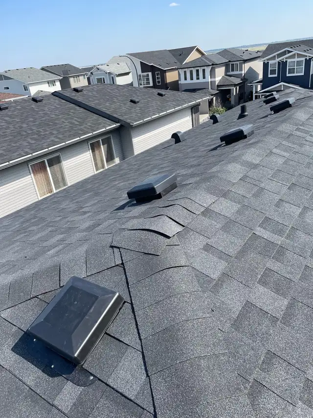 Now hiring Roofer63654773772419120