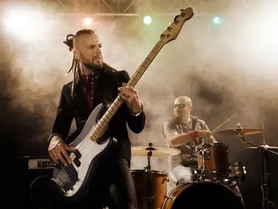 BASSIST/Vocalist for gigging/recording  triio wanted, View more