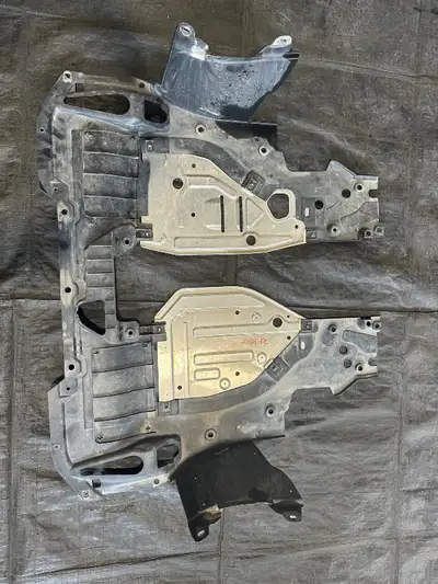 We have a used 2019-2021 Acura RDX A-Spec Engine Splash Shield in good overall condition. $150 2019...