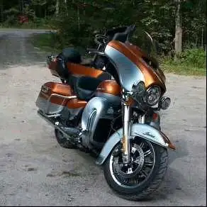 Selling for a friend...2014 ultra limited 77512 kms...runs and rides great...cosmetic issues with pa...