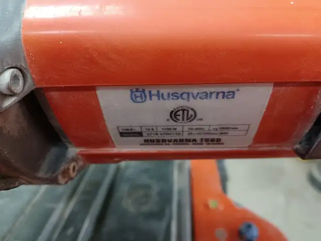 Husqvarna TS60 Tile Saw in Power Tools in Oakville / Halton Region - Image 8