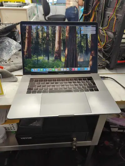 MacBook pro 2018, View more