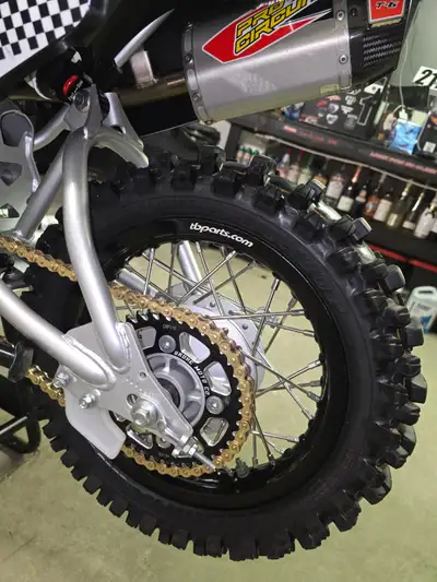 Used at 3 races. Converting to disc brake set up so no longer needed. Tb parts complete wheelset wit...