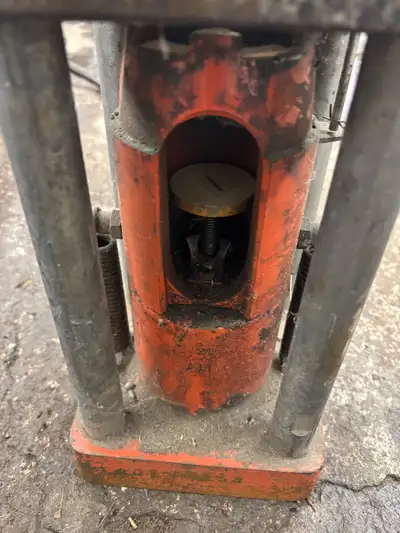 Gates power crimping 601 portable hydraulic hose crimper head with motor $800.00 as is