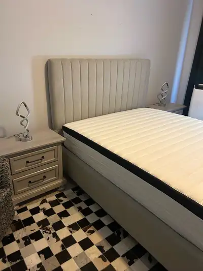 Furnished or unfinished bedroom in a 2 bed 2 bath apartment in Larry uteck. I’m a 50 year old guy wi...