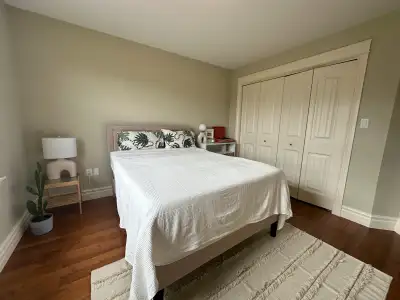 1 Room for Rent-Townhouse