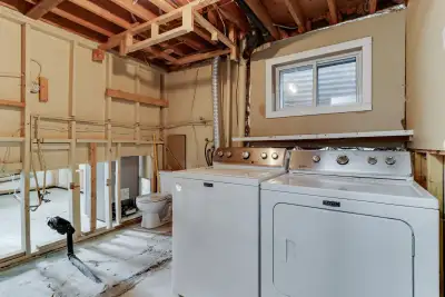 Vente de déménagement – Électroménagers et meubles à vendre, View more