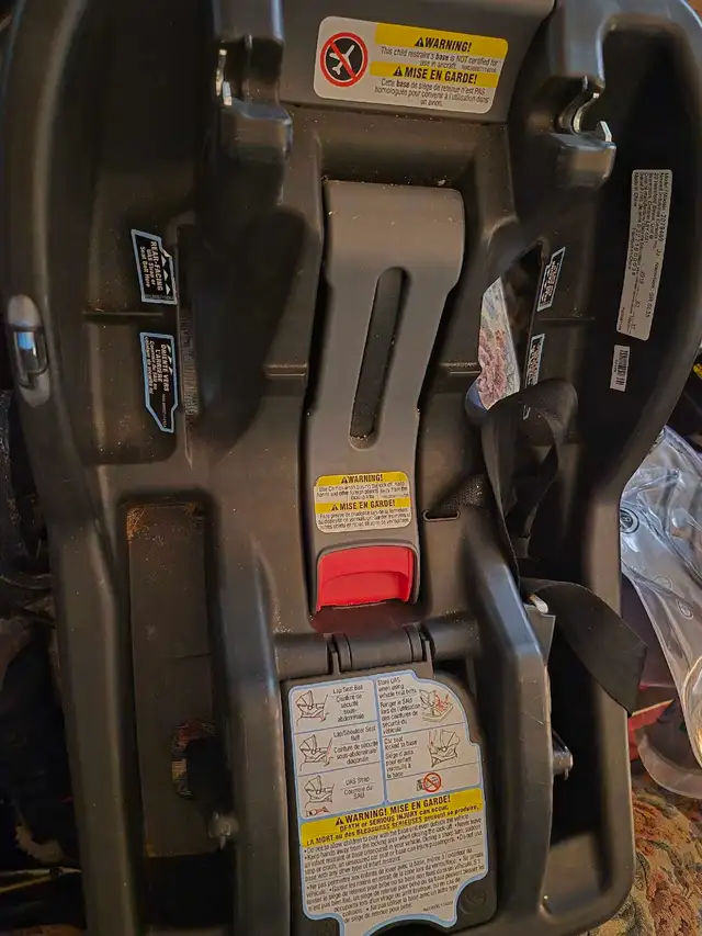 Graco SnugRide 35 in Strollers, Carriers & Car Seats in Mississauga / Peel Region - Image 6