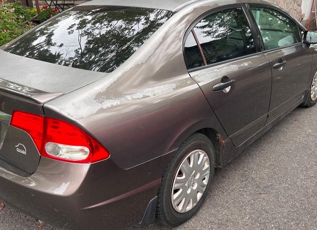 Honda Civic 2010 - Berline 4 portes - Négociable — photo 5