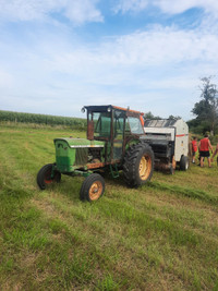 1980s ish new idea 486 round baler