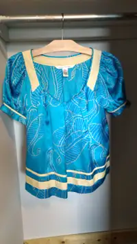DVF Diane von Furstenberg silk blouse size 0 (fits size 0-6)