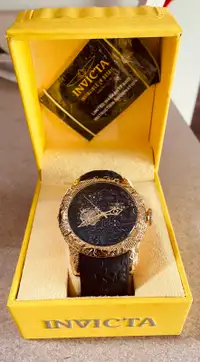 INVICTA Men’s Premium Automatic Gold Style Watch