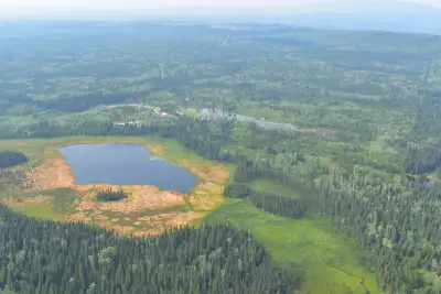 The Eaglet Lake area offers an exceptionally privileged natural setting: only minutes from the pictu...