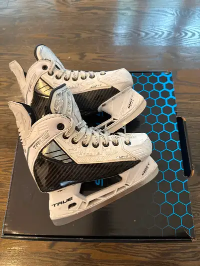 True hockey skates. Catalyst 5x4 limited whiteout edition., View more