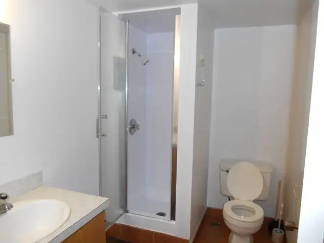 chambre à louer,RIMOUSKI in Room Rentals & Roommates in Rimouski / Bas-St-Laurent - Image 7