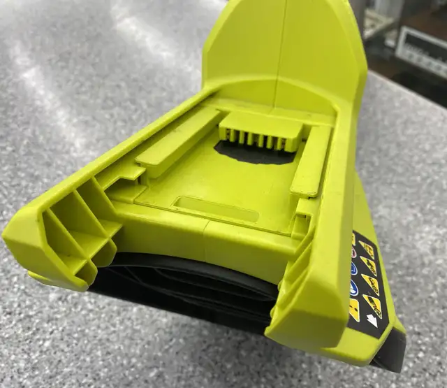 Ryobi RY40LB01 40V Blower in Lawnmowers & Leaf Blowers in City of Toronto - Image 5