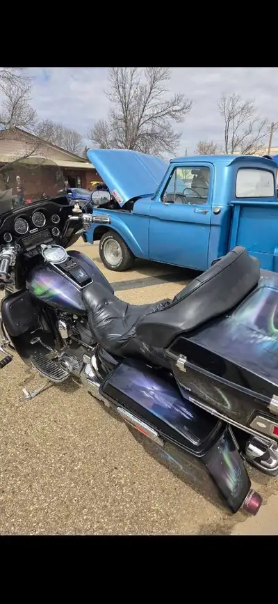 1997, Harley Davidson ultra classic custom paint job 37000 km, 120 merch, with a 6 speed bakers tran...