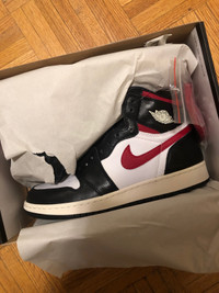 BRAND NEW Nike Jordan 1 High Gym Red DS Size 7Y