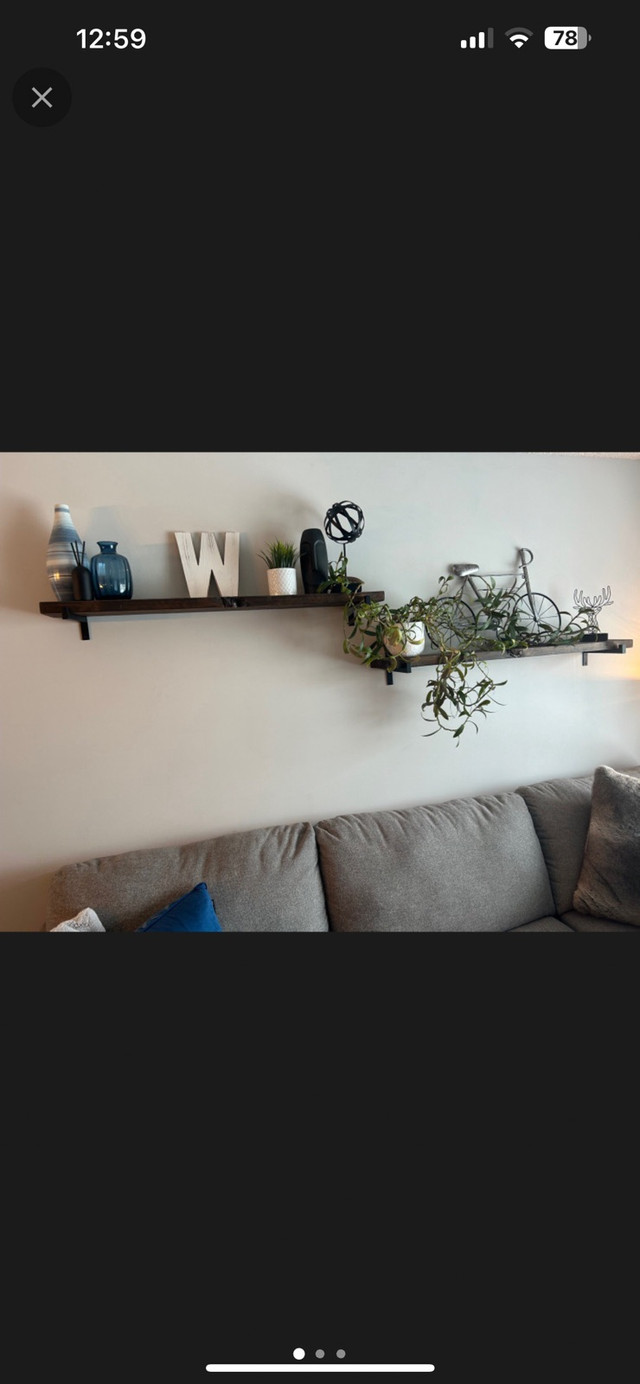 Farm house shelves and matte brackets x2 in Home Décor & Accents in Winnipeg