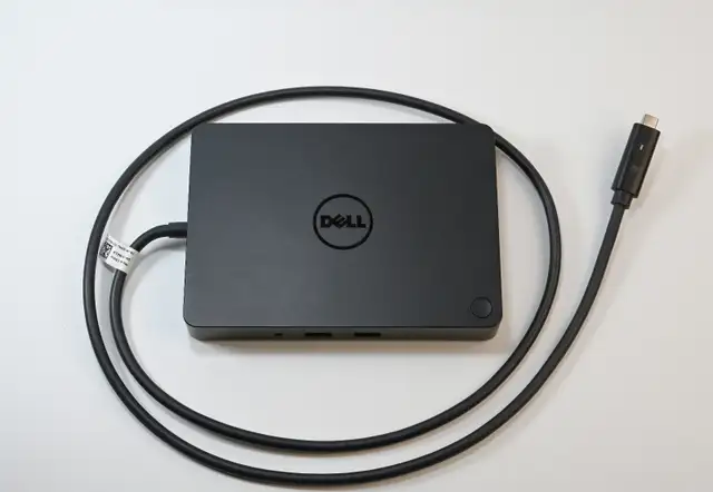 Dell Dock WD15 Model K17A USB-C Laptop Docking Station No PSU in Laptop Accessories in City of Toronto - Image 2